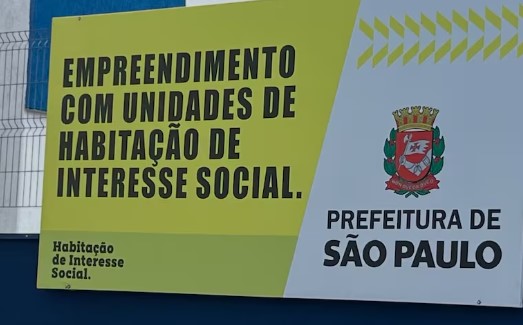 São Paulo passa a exigir placas de alerta em venda de moradias populares para evitar uso por público de maior renda sao-paulo-passa-a-exigir-placas-de-alerta-em-venda-de-moradias-populares-para-evitar-uso-por-publico-de-maior-renda