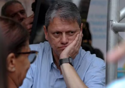 Tarcísio realiza procedimento no joelho para tratar artrose em hospital de São Paulo tarcisio-realiza-procedimento-no-joelho-para-tratar-artrose-em-hospital-de-sao-paulo