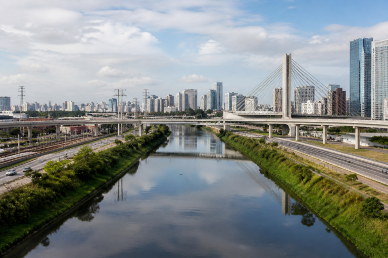 São Paulo reduz em 22% volume de esgoto sem tratamento lançado nos rios Pinheiros e Tietê