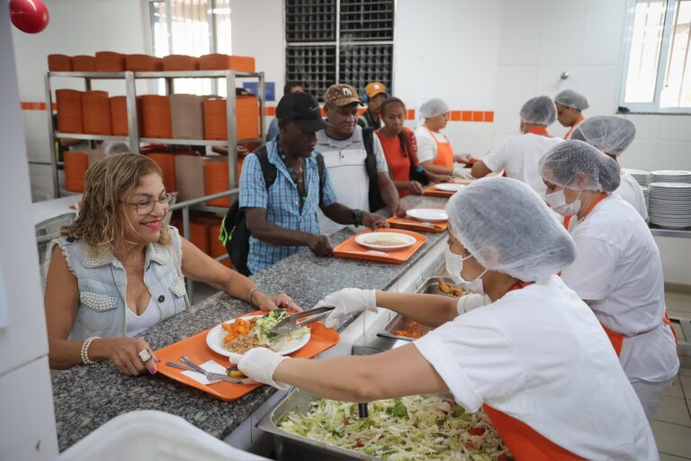 Unidades do Bom Prato terão mudanças no funcionamento durante o fim de semana